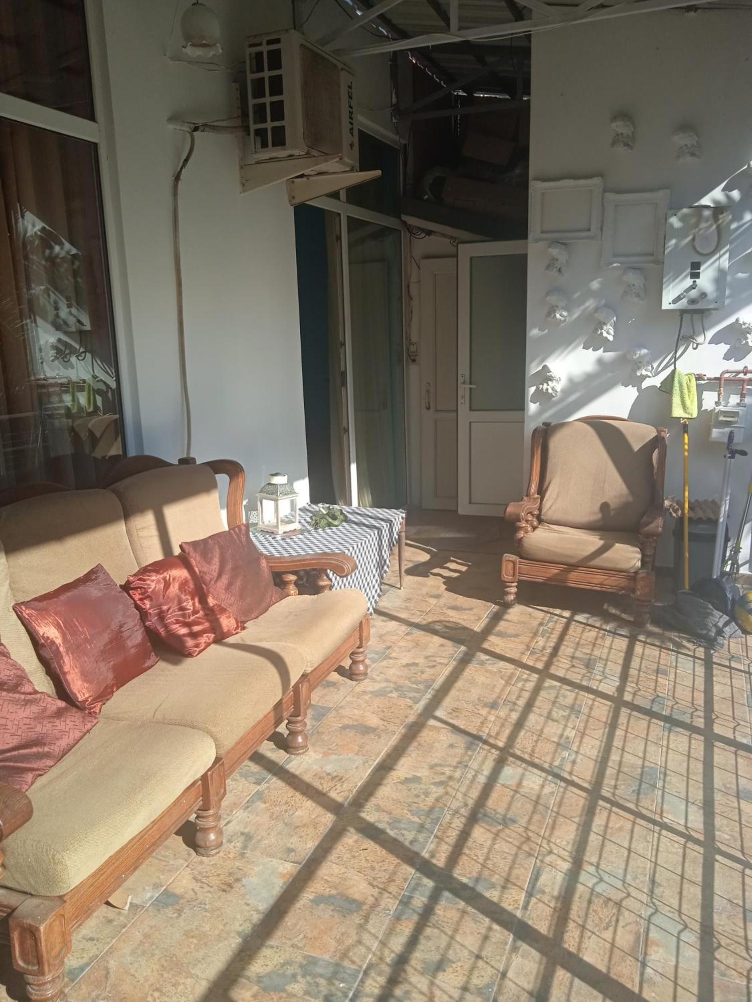 Apartment Maisi บาทูมิ ภายนอก รูปภาพ