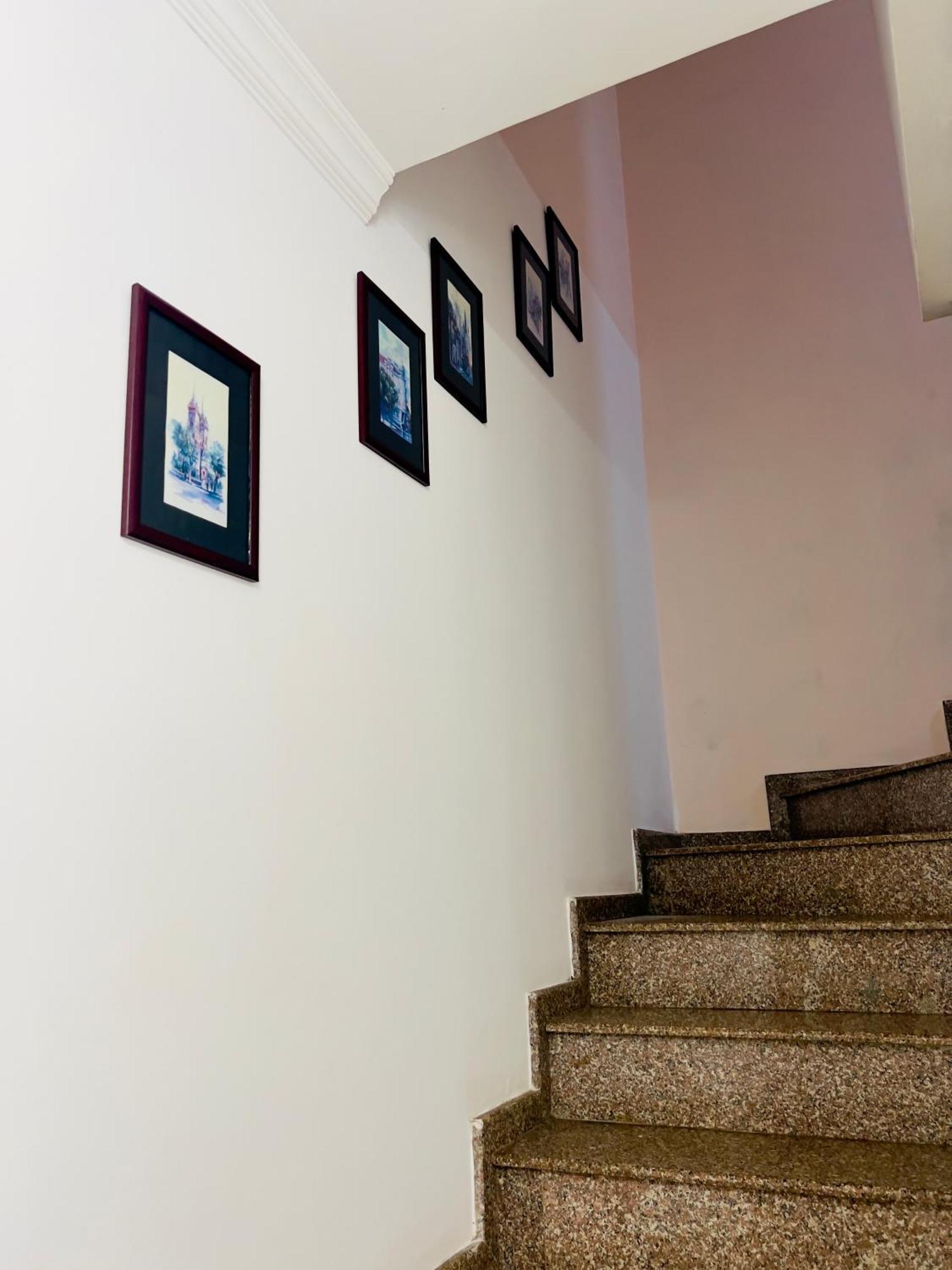Apartment Maisi บาทูมิ ภายนอก รูปภาพ