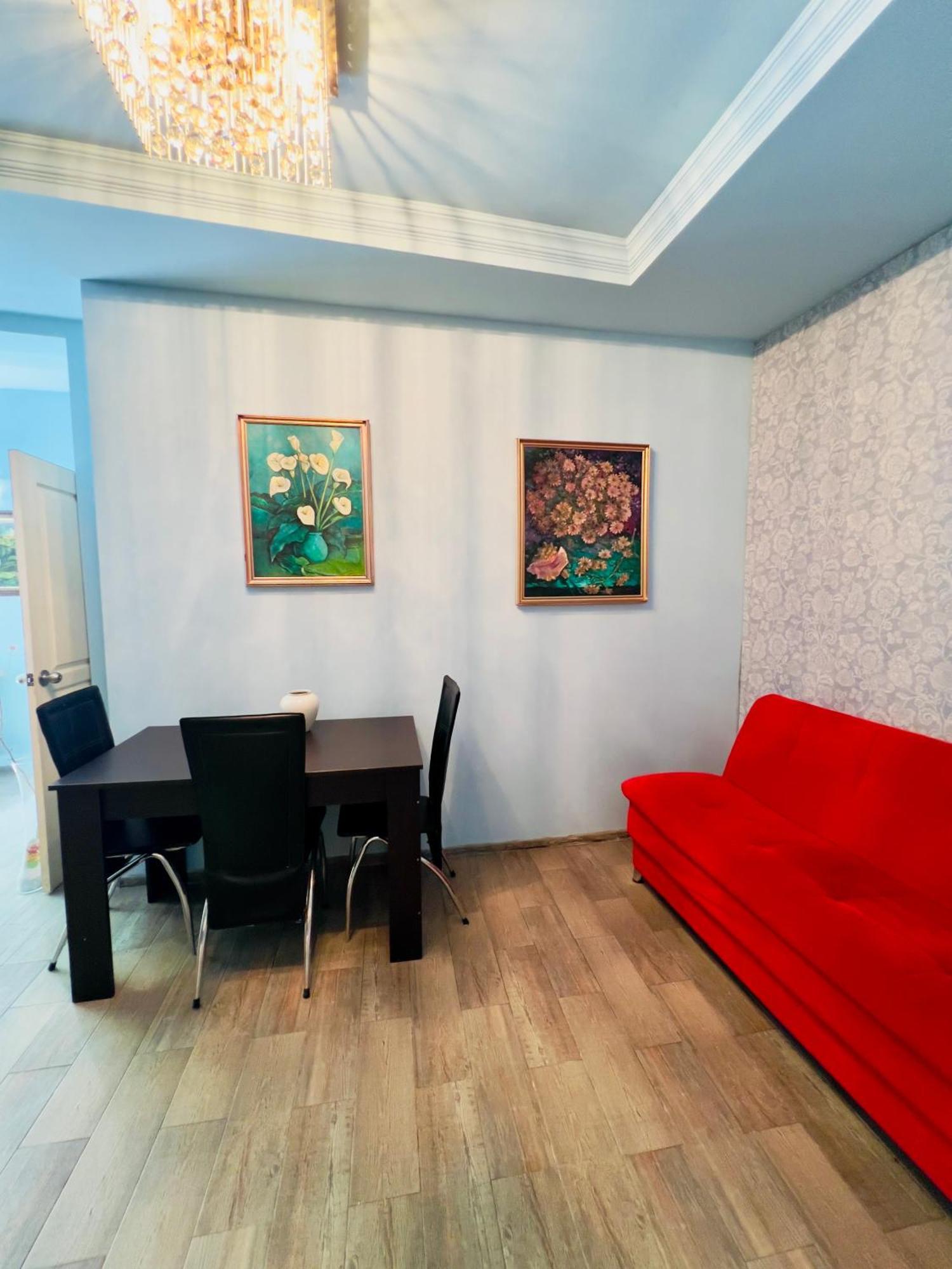 Apartment Maisi บาทูมิ ภายนอก รูปภาพ
