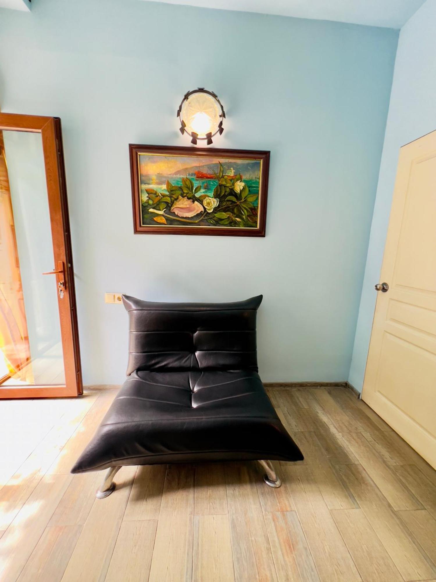 Apartment Maisi บาทูมิ ภายนอก รูปภาพ