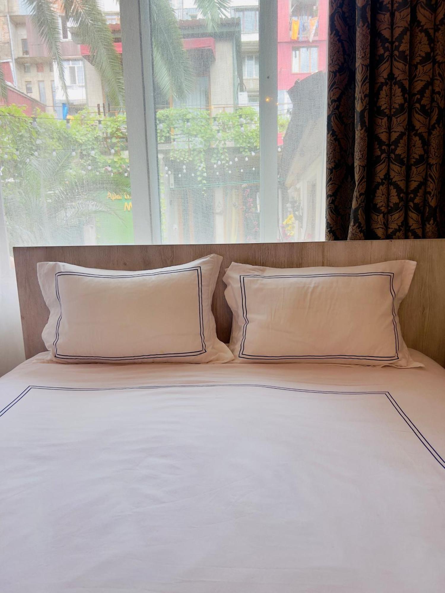 Apartment Maisi บาทูมิ ภายนอก รูปภาพ