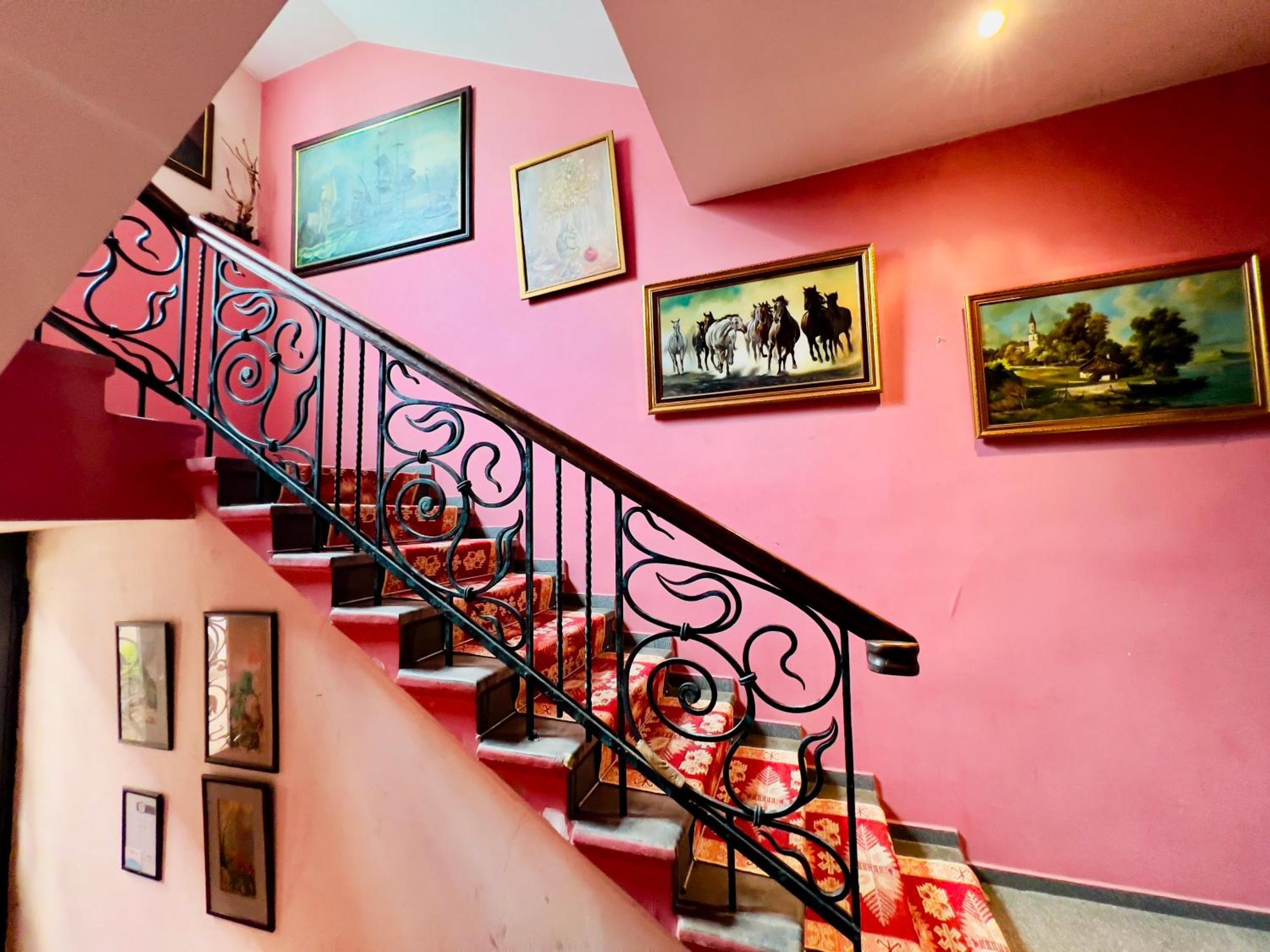 Apartment Maisi บาทูมิ ภายนอก รูปภาพ